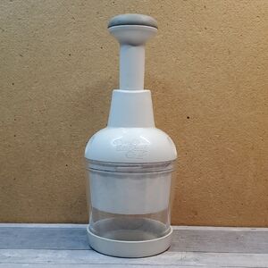 Pampered Chef Food Chopper  #2